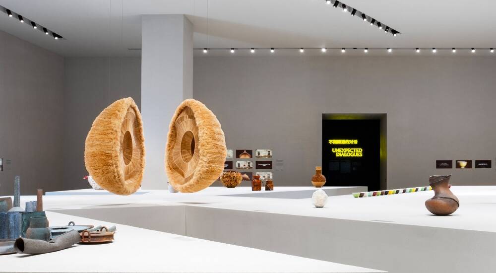 LOEWE罗意威大型品牌展览《Crafted World:匠艺天地》于上海展览中心盛大揭幕封面