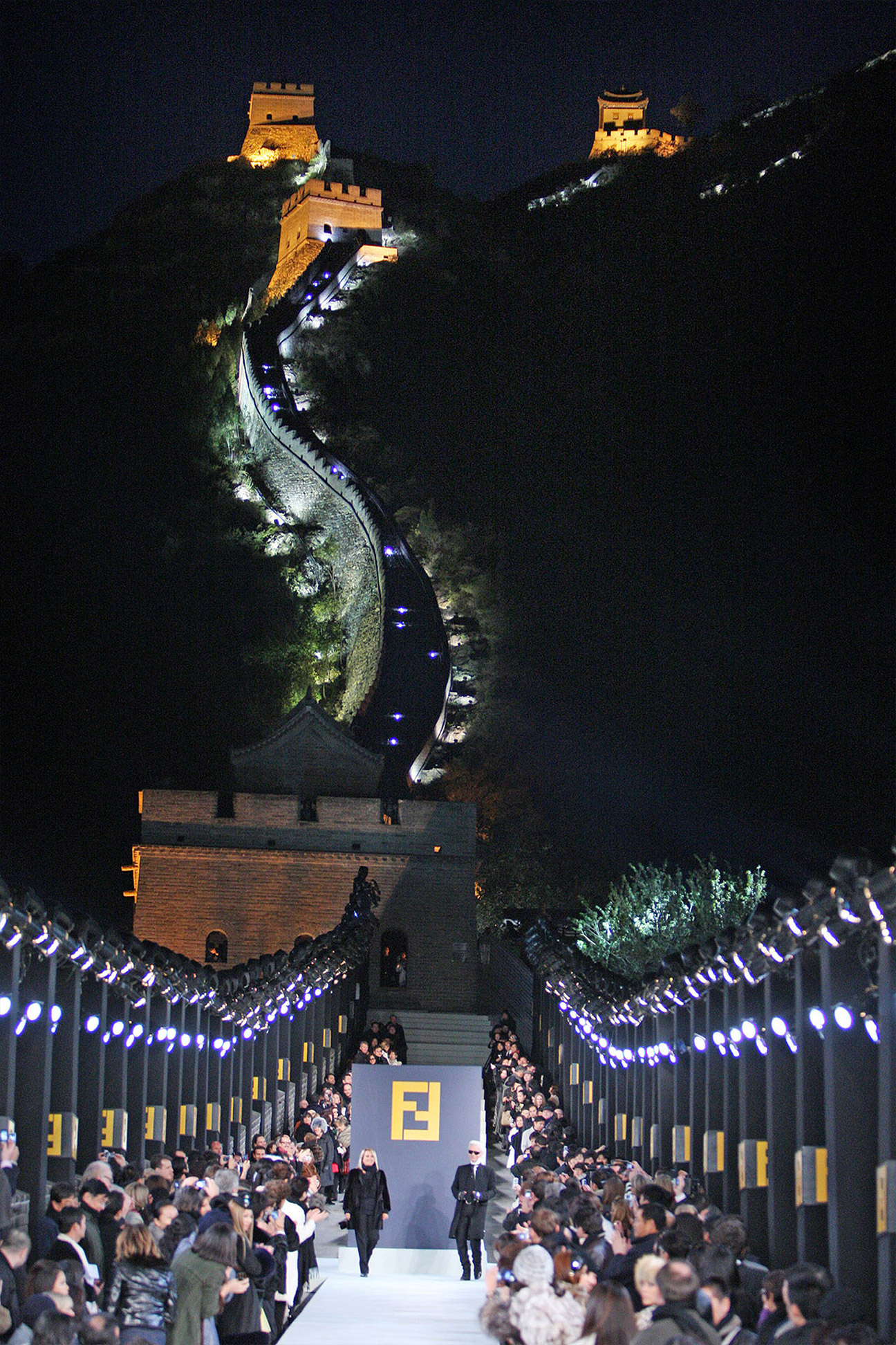 中国长城之巅Fendi时尚秀（2007年） © Courtesy of Fendi