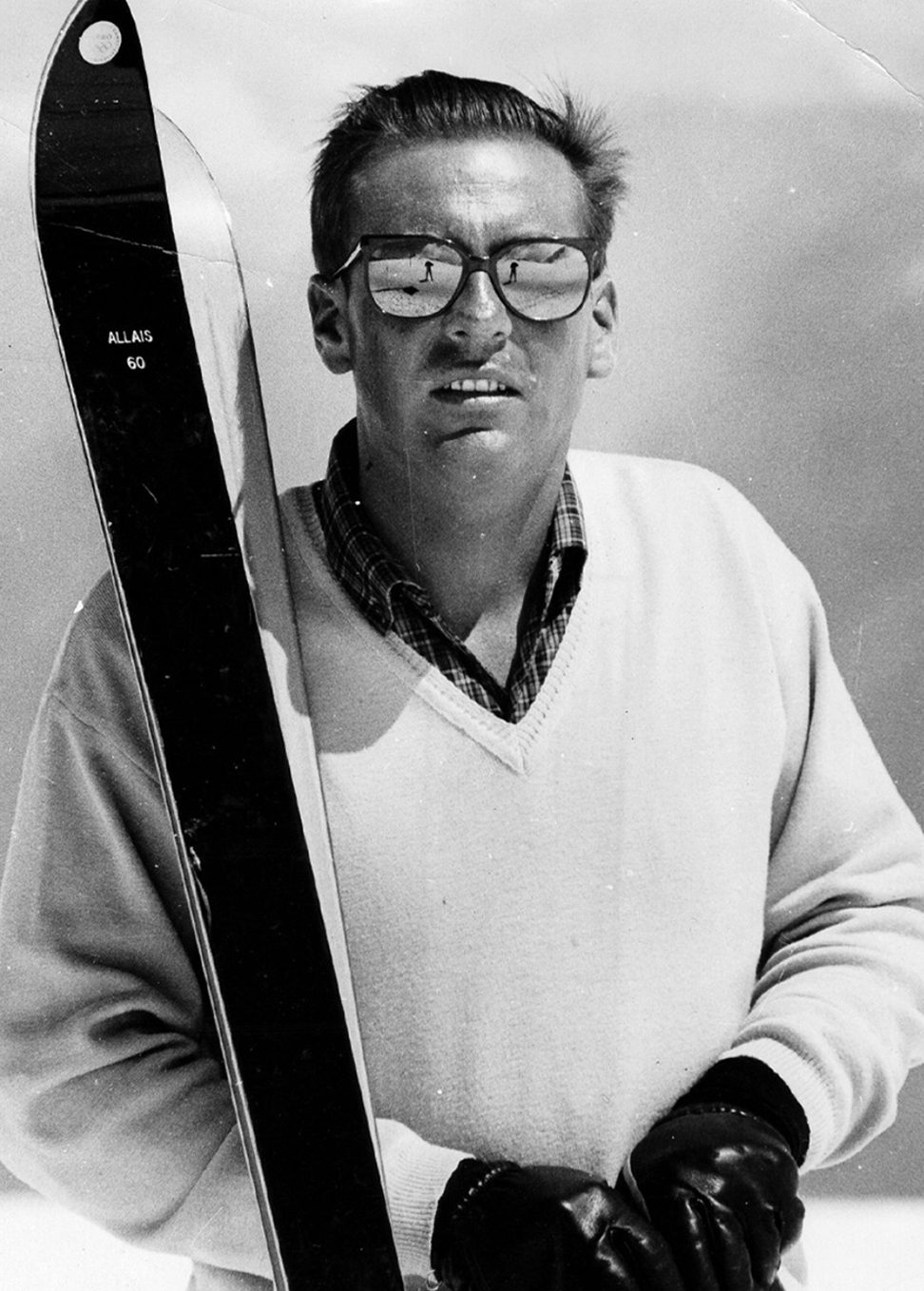 Jean Vuarnet佩戴Legend 02太阳镜，1960年