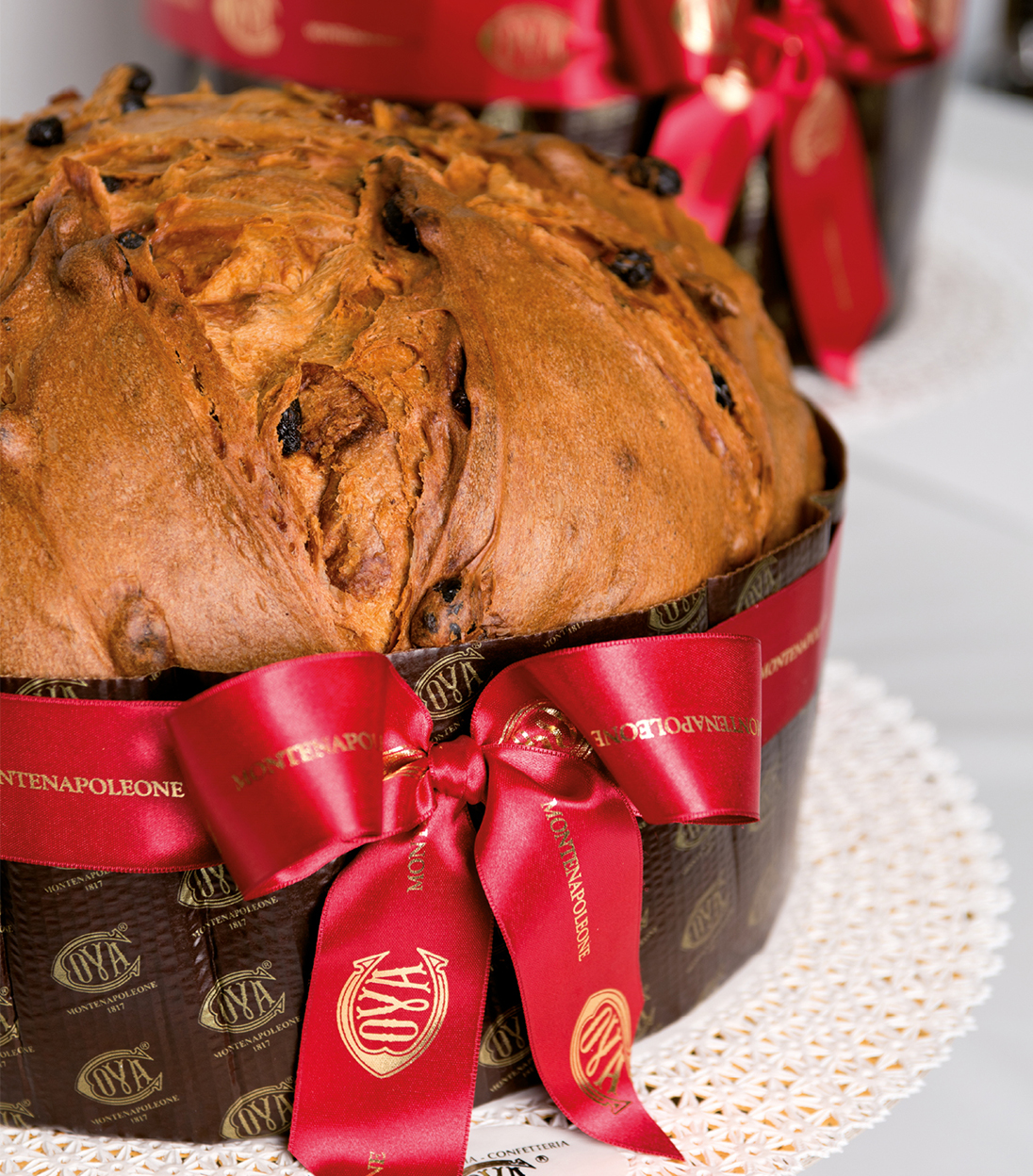 作为Cova的经典产品,潘娜托尼糕点成为意大利喜庆节日名副其实的象征。© Cova