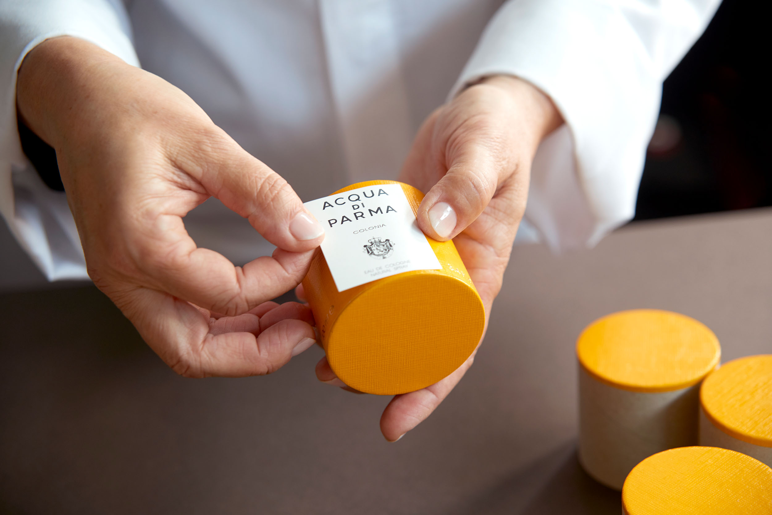 手工匠作 经典圆帽盒 © Acqua di Parma