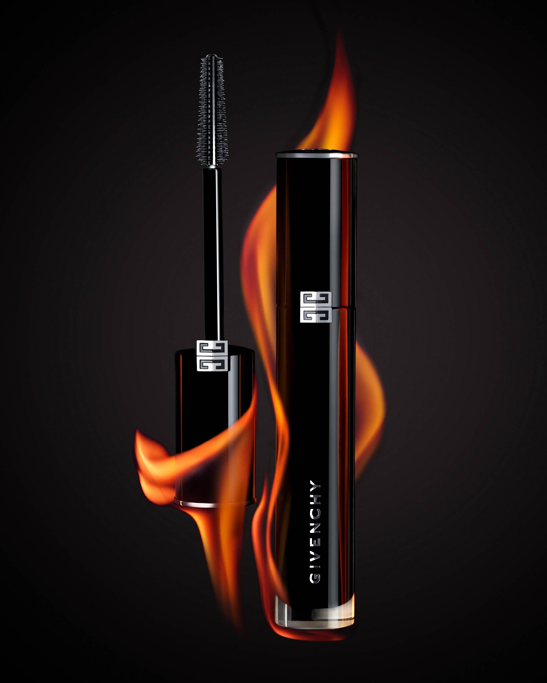 纪梵希高定禁忌睫毛膏 © Givenchy Parfums