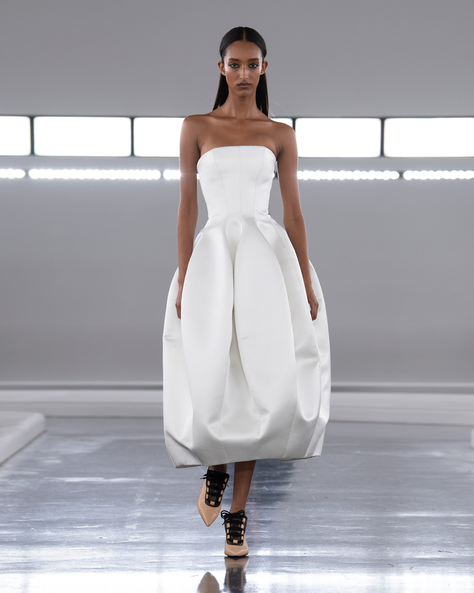 Photo de mannequins portant les tenues