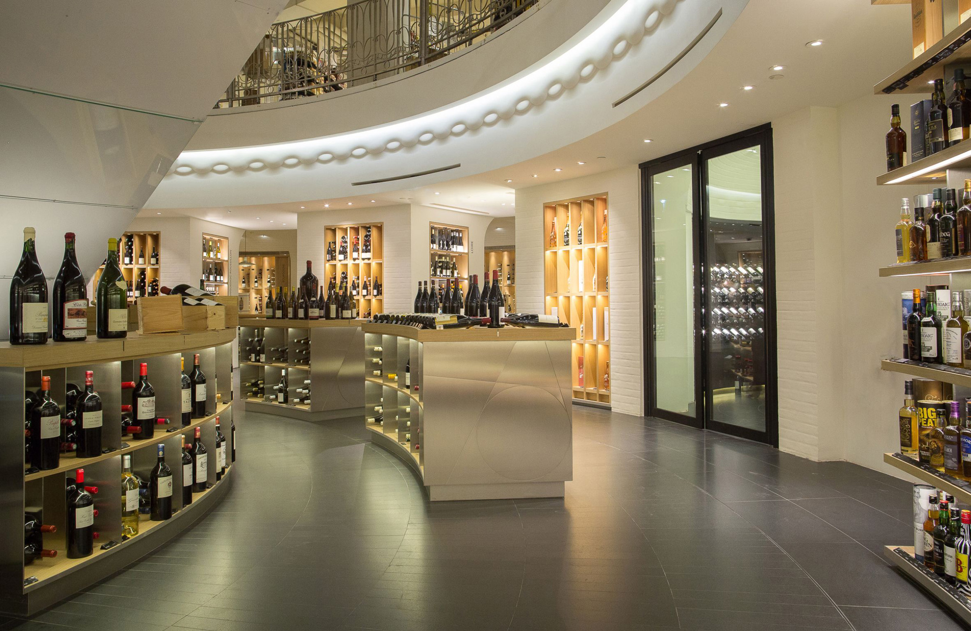 La Cave de La Grande Épicerie © Gabriel de la Chapelle