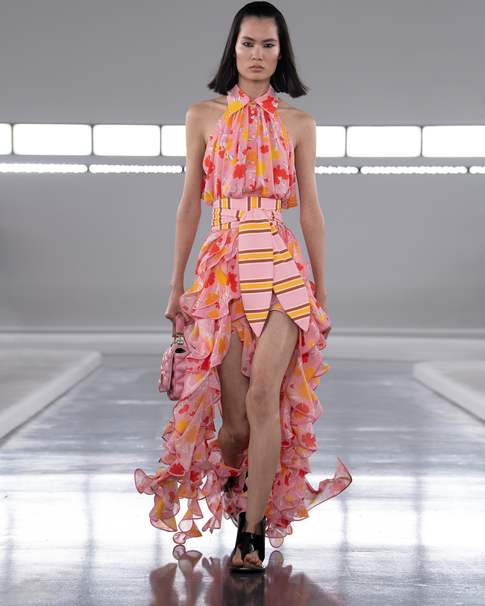 Photo de mannequins portant les tenues